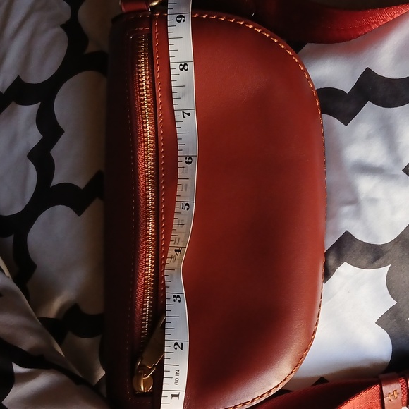 Coach Fannie pack! Cute, great condition, never used. - Picture 5 of 6